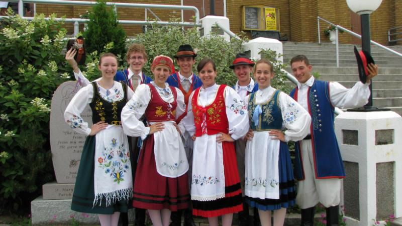 Traditional Polish Outfits